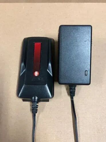 masazer za lice: #0592 Adapter za SKUTER 24V AC/DC ADAPTER; 24V; 1000A; **U ponudi je — 5