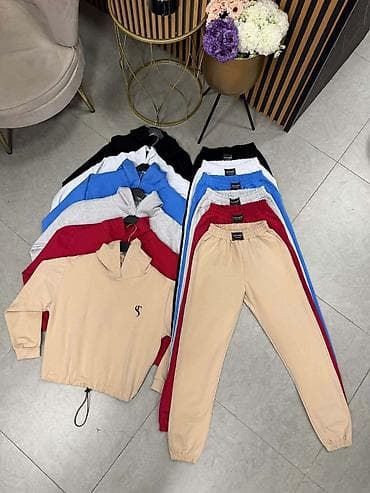 Women's Footwear: Trenerka 
3000 din — 7