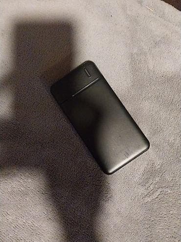 iphone 10 cena: Prenosivi punjač (power bank) – 10.000 mAh - Kapacitet: 10.000 mAh — 1