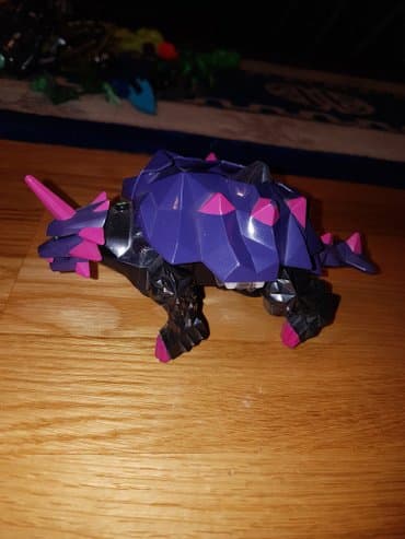 robot kuca igracka: Original cartoon network ben 10 igracka. Masina - vozilo od action — 3
