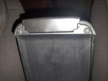 NASLON ZA RUKU A3 8P ZA AUDI A3 | Naslon za ruku za a3 od 2003 do na lalafo.rs NASLON ZA RUKU A3 8P ZA AUDI A3 | Naslon za ruku za a3 od 2003 do