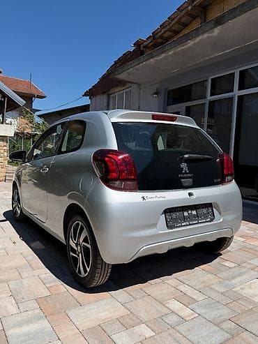 auto sijalice nis: Godiste: 2015 Cena: 4800€ Kilometraza: 121,000km Automobil je u — 7