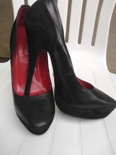 fossil mindjuse cena: Pumps, Cesare Paciotti, 36 — 2