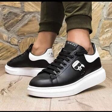 Top kvalitet
Cena 3000 din
Brojevi. 28 29 30