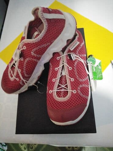 Women's Sneakers and athletic shoes: 36, bоја - Crvena
