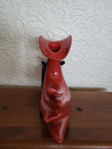 vaza sa cvecem crtez: Vaza nova umetnicka,vintaz,rucni rad. Visina. 21cm — 8
