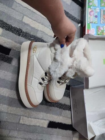 Personal Items: High boots — 9