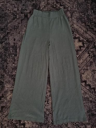 nike force zelene: Široke letnje pantalone od laganog, rebrastog (krep) materijala u — 1