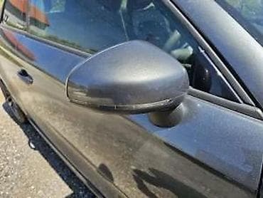 pr auto lajkovac: AUDI A1 DELOVI RETROVIZOR LEVI I DESNI | Audi vw delovi zemun — 1