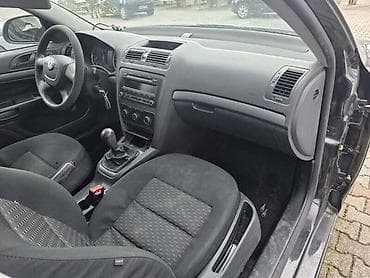 Vozila: ŠKODA OCTAVIA 2010. GOD. - KOMPLETAN AUTO U DELOVIMA | Škoda — 3