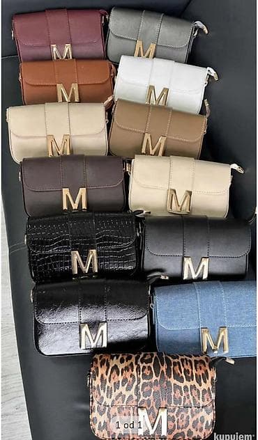 srebrna pismo torbica: Ženske torbice sa metalnim slovom „M” na preklopu. - Kompaktna — 1