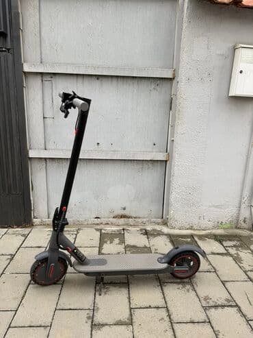 Trotineti, skejtbordovi i hoverbordovi: Električni trotinet • Prodajem polovan električni trotinet, kupljen — 1