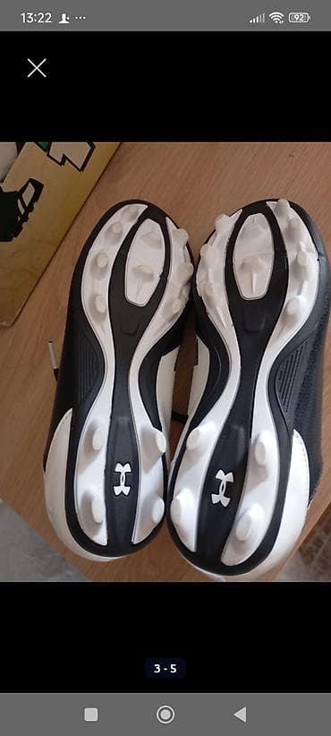 kopačke cr7: Under Armour kopačke za fudbal – crno‑bele 32/gaz20cm - Model sa — 3