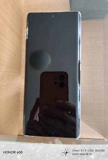 honor 70 polovan: Honor 70 u izuzetnom stanju, bez padova, bez ogrebotina, star 2 — 2