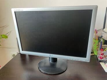 Lg flatron 42tw22
Ispravan perfektan
22 inca 
sve komplet sa kablovima