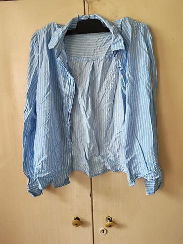 bluza sa volanima: Ženska košulja Calliope, veličina XS. - Model: klasična košulja na — 1