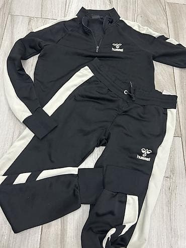 muske majice pull and bear: Hummel komplet trenerke (gornji deo + donji deo), veličina M. - Boja — 1