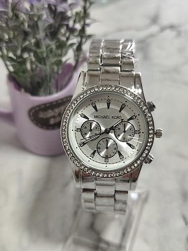 michael cors: Ženski ručni sat Michael Kors – elegantan srebrni hronograf - Kućište — 1