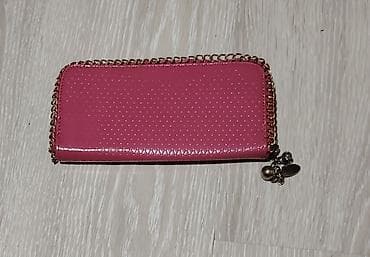 Ženski novčanik – roze, sa zlatnim detaljima i lančanim obrubom -