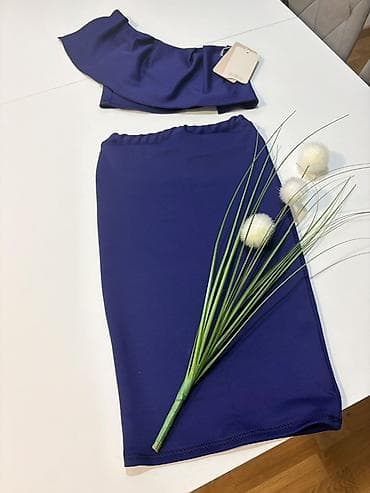 elegantní crop top: Dvodijelni komplet – suknja i crop top - Boja: tamno plava (royal — 1