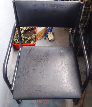 stolice za ljuljanje simpo cena: Metalna stolica za komp ili vasoj zelji. Crni metal i eko koza — 1