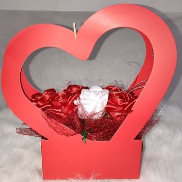 sobno cvece crveni cvet: Poklon box love poklon box love je idealan poklon za dan ljubavi — 5