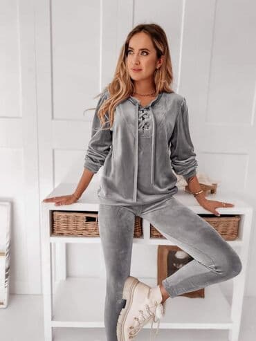 luna kompleti: Novooo
Komplet
Pliš
2900 din — 3