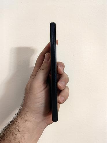 Audio: ZTE Blade a75 dual sim sim free, sa 4+4/128gb memorije. Dobro očuvan i — 2