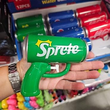 mubb klompe cena: Pistolj za vodu u obliku limenke
Cena: 1000 din — 3