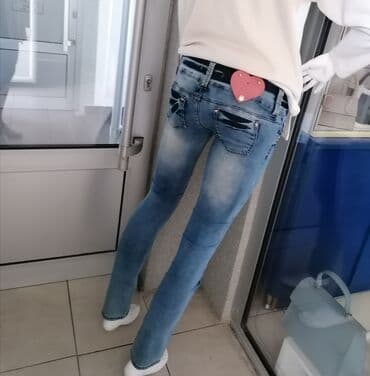 push up pantalone: Farmerice Vel 26
Kao nove
Uvoz Turska — 1
