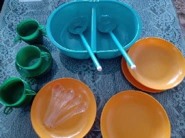 solje za caj: Komplet za piknik. nov. sastav i dim. Cinija zelena — 1
