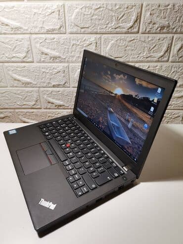 Lenovo: Lenovo ThinkPad X270 je poslovni laptop sa visokim performanasama — 4