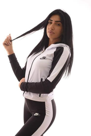 mokra likra trenerke: Cena 2750
Mokra likra
M, L, XL, 2XL — 14