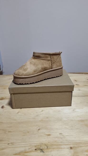 veliko snizenje obuce bata: Najtraženije UGG cizme na svetu od sada dostupne i kod nas. ✔️✔️✔️ — 9