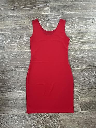 Haljine: Crvena uska haljina bez rukava - Kroj: bodycon silueta, dužina iznad — 3