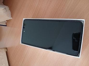 pizza pec na plin: Samsung Galaxy A52s 5G – crni - Ekran: 6.5" Super AMOLED, punch‑hole — 7