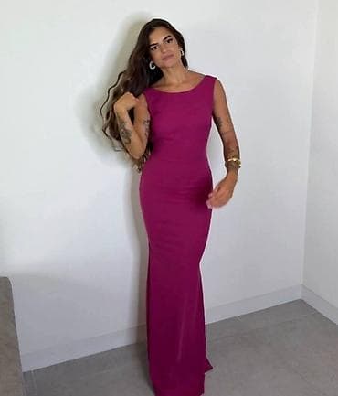 lan haljine: Elegantna duga haljina bez leđa sa mašnom. - Model: duga,uska silueta — 2