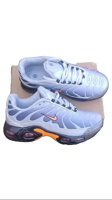 Patike: Nike Air Max Plus (TN) patike – sive s narandžastim detaljima - — 1