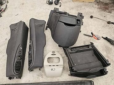 presvlacenje auta: PLASTIKA ENTERIJERA ZA CITROEN C8 ZA 2005. GOD — 2