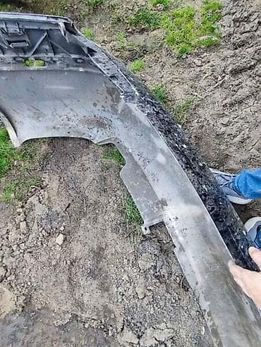 kola na prodaju nis: BRANIK CRNI ZA ŠKODA SUPERB | Branik u dobrom stanju na slici je — 4