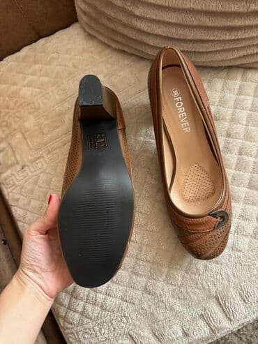 srebrne cipele: Pumps, 39 — 3