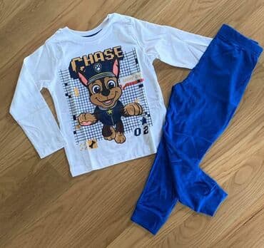 Bodysuits and Footies for babies: Pidzamice 
Razne Vel
Od 134 do 8
Cene od 1050 do 1350 — 3