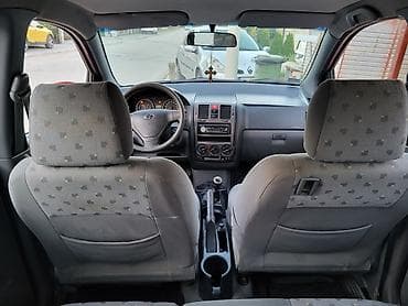 Hyundai Getz 1.4 2003. godište Kilometraža:202.000 km Gorivo:Benzin — 3