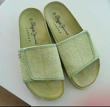 mona sivi kais: Pepe Jeans London ženske papuče – model sa širokim gornjim kaišem - — 4