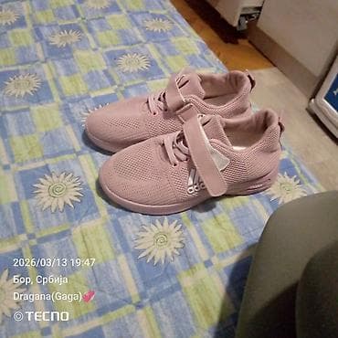 Gumene čizme: Roze sportske patike za decu - Model: lagane patike sa mrežastim — 1