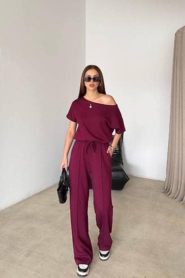 bluza s: 𝑲𝒍𝒆𝒐𝒑𝒂𝒕𝒓𝒂 𝑺𝒕𝒚𝒍𝒆 ✨

⚜️ Velicina S M L
⚜️ Cena 2900 dinara — 1