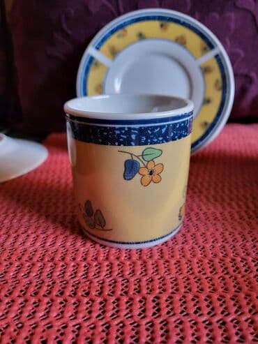 metalac šolje za kafu: Soljice nove porcelanske za kafu. Soljice komada 6 u ceni,kutija — 8