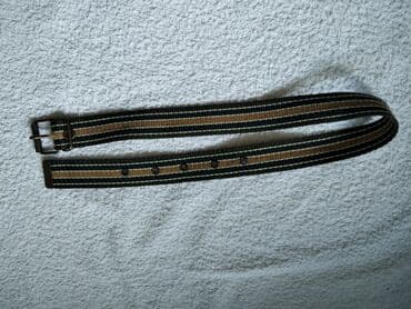 decije stvari na poklon: Kais za male decake
Velicina od 0 do 3 god
Cena 150 din — 1