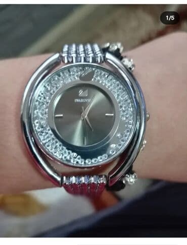 džemper sa rol kragnom: Classic watch, Female — 1