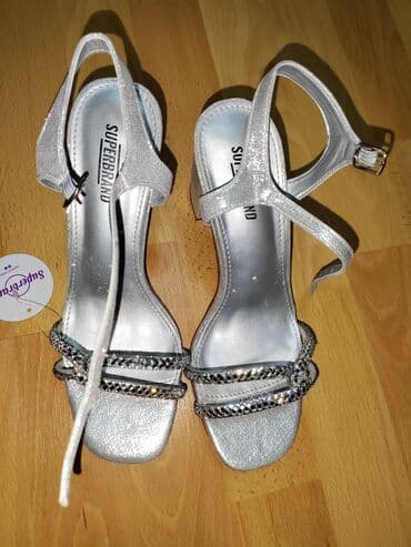 kompleti pantalone i sako: Sandale, Superbrend, 38 — 1